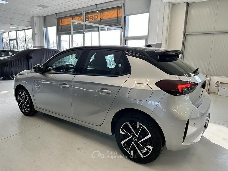 Usata Opel Corsa 101 CV (74 kW) 2025 Bianco Utilitaria