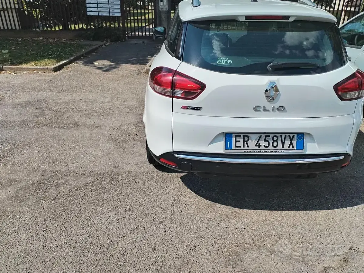 Usata Renault Clio 73 CV (53 kW) 2013 Bianco Station wagon