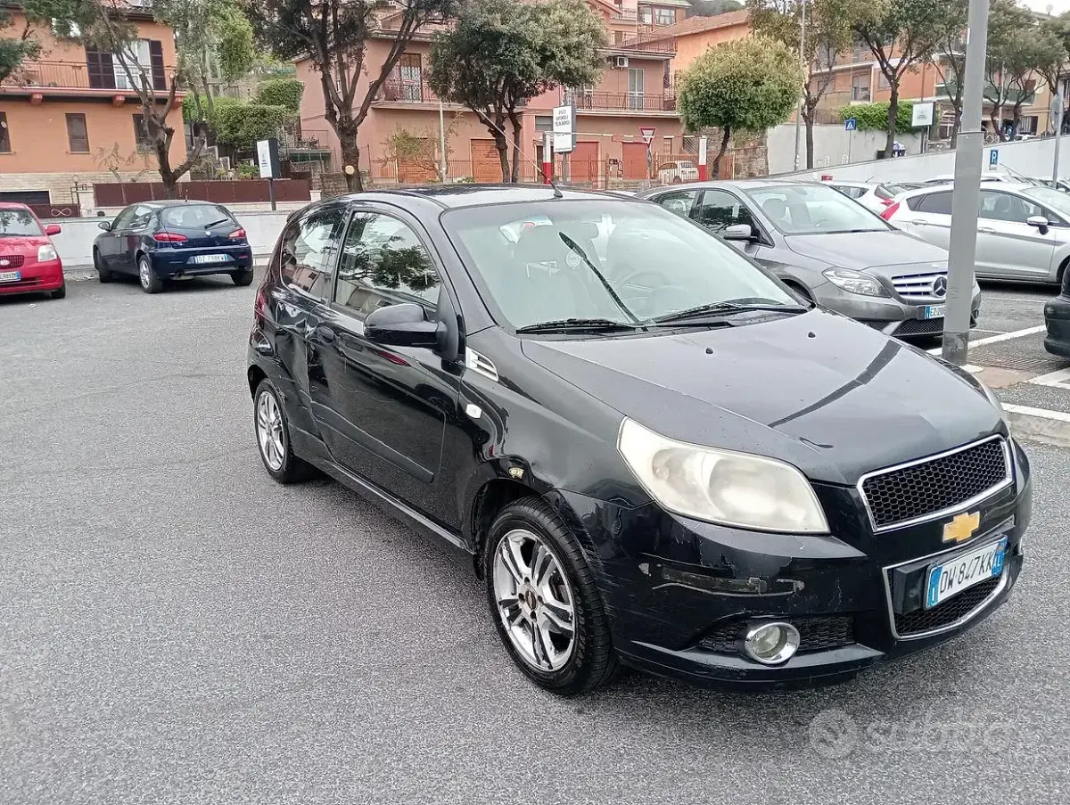 Usata Chevrolet Aveo 82 CV (60 kW) 2009 Nero Berlina