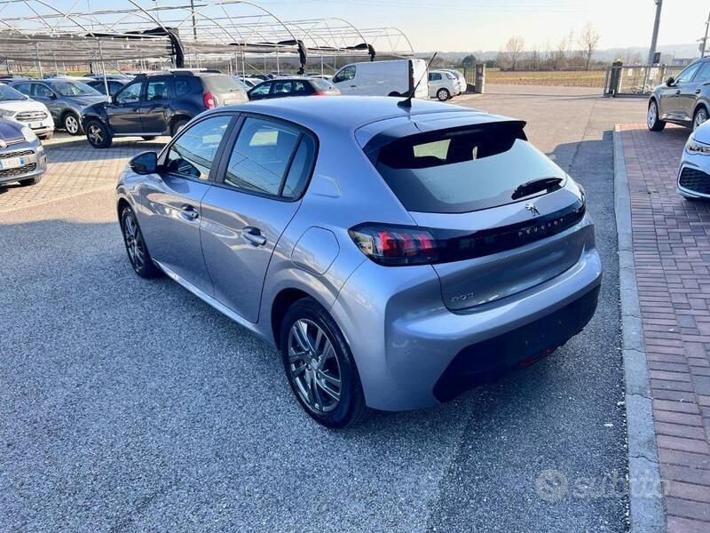 Usata Peugeot 208 Active 75 CV (55 kW) 2022 Grigio medio Utilitaria