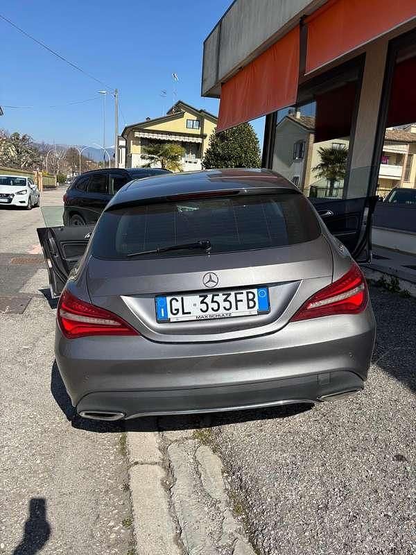 Usata Mercedes CLA180 Shooting Brake Edition 109 CV (80 kW) 2016 Grigio Station wagon