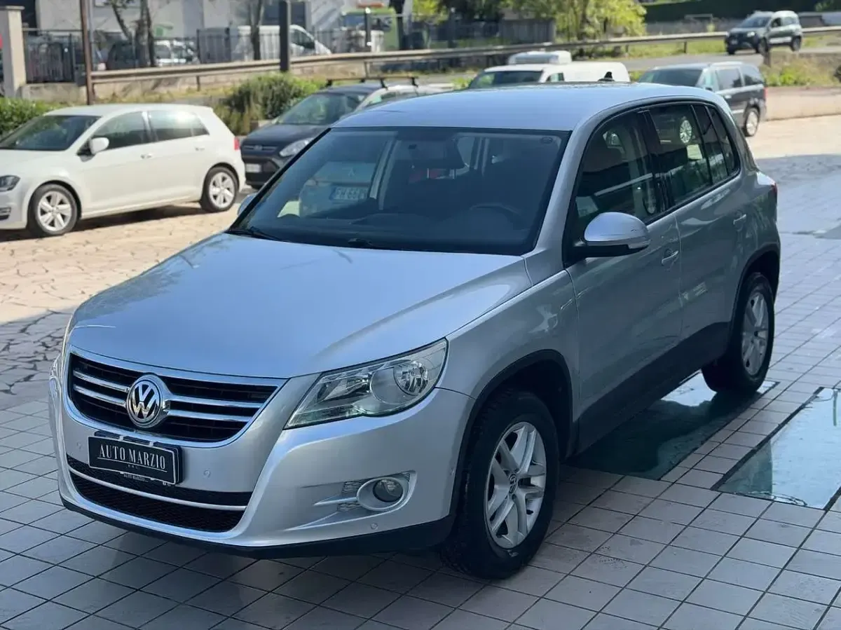 Begagnad VW Tiguan Trendline 150 HK (110 kW) 2010 Silver SUV