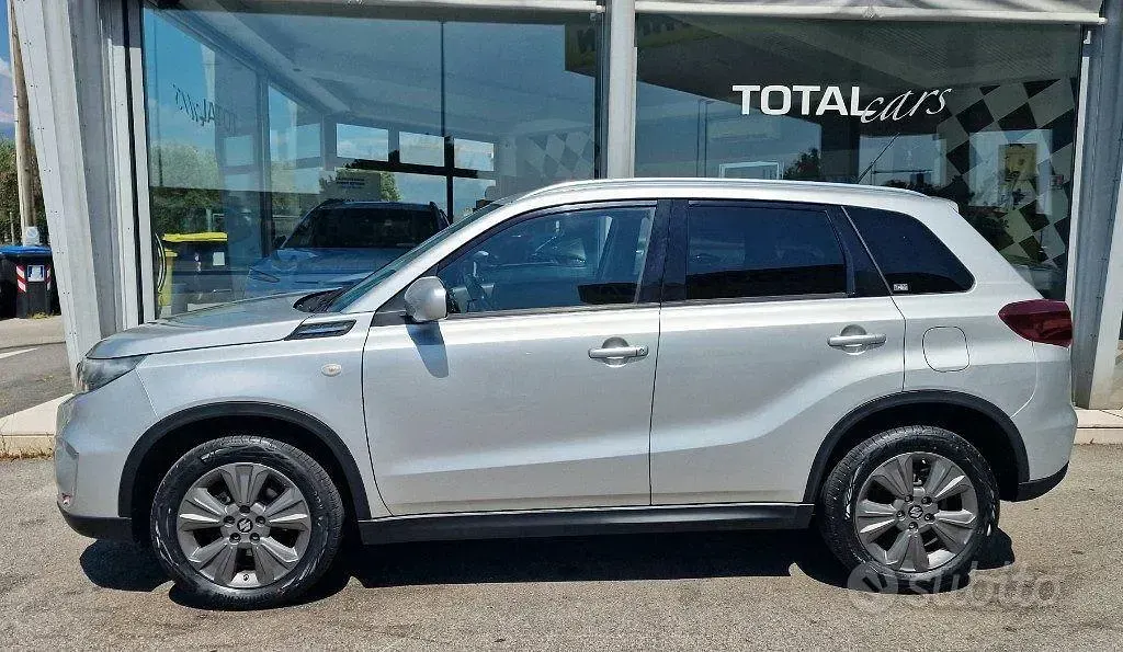 Usata Suzuki Vitara Cool 129 CV (94 kW) 2020 Grigio metallizzato SUV