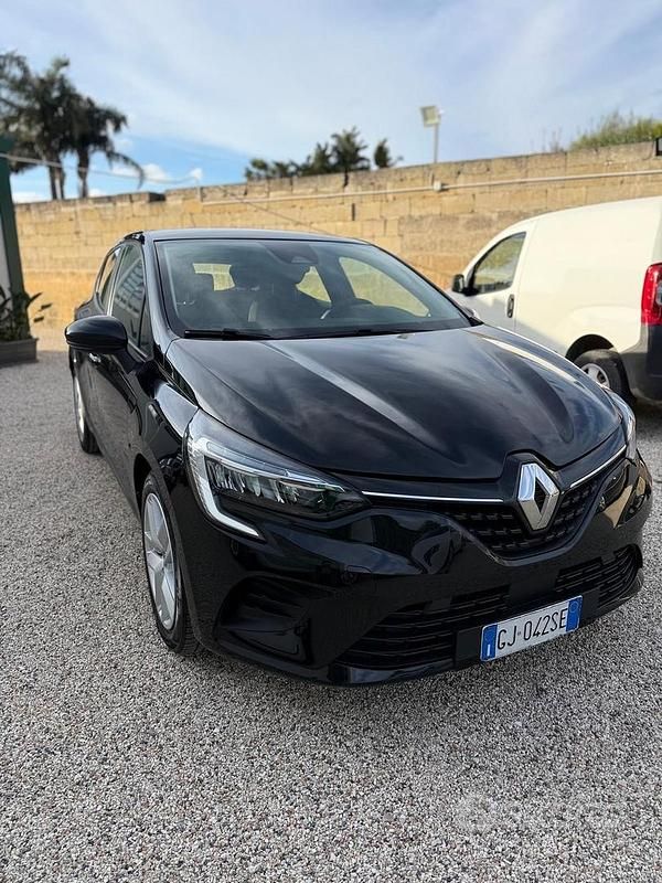 Usata Renault Clio V Evolution 101 CV (74 kW) 2022 Nero Berlina