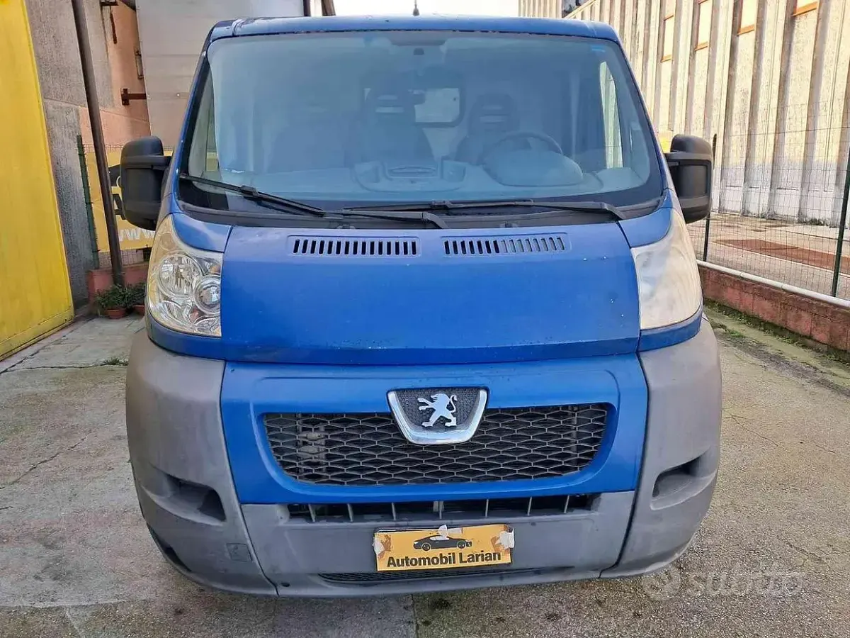 Usata Peugeot Boxer 101 CV (74 kW) 2010 Blu Furgone