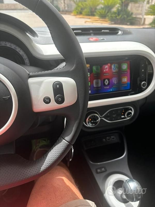 Usata 2024 Renault Twingo Due volumi | 13.950 € (Buon prezzo) - Immagine 1/3