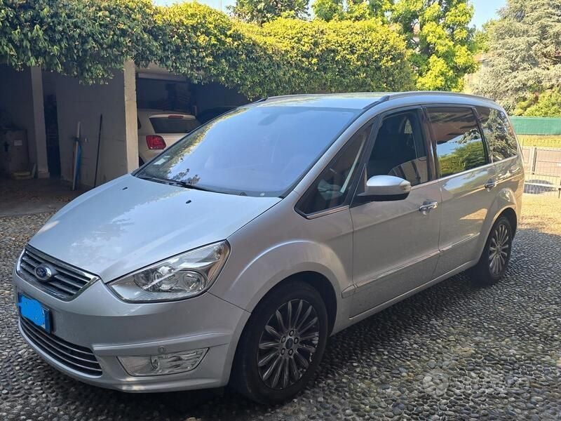 Usata Ford Galaxy Titanium 163 CV (119 kW) 2012 Argento Monovolume