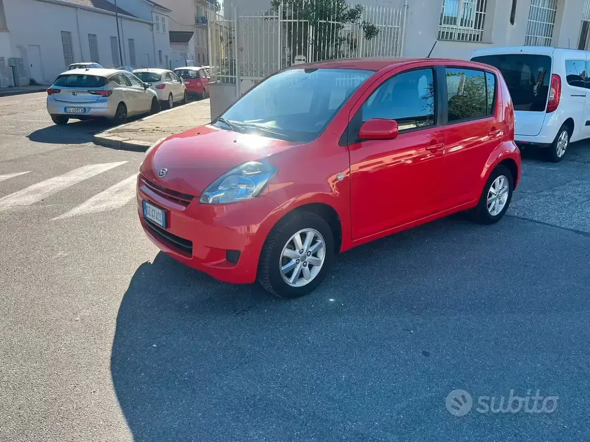 Usata Daihatsu Sirion 87 CV (63 kW) 2009 Utilitaria