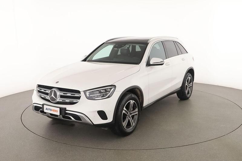 Usata Mercedes GLC300 245 CV (180 kW) 2021 Bianco SUV