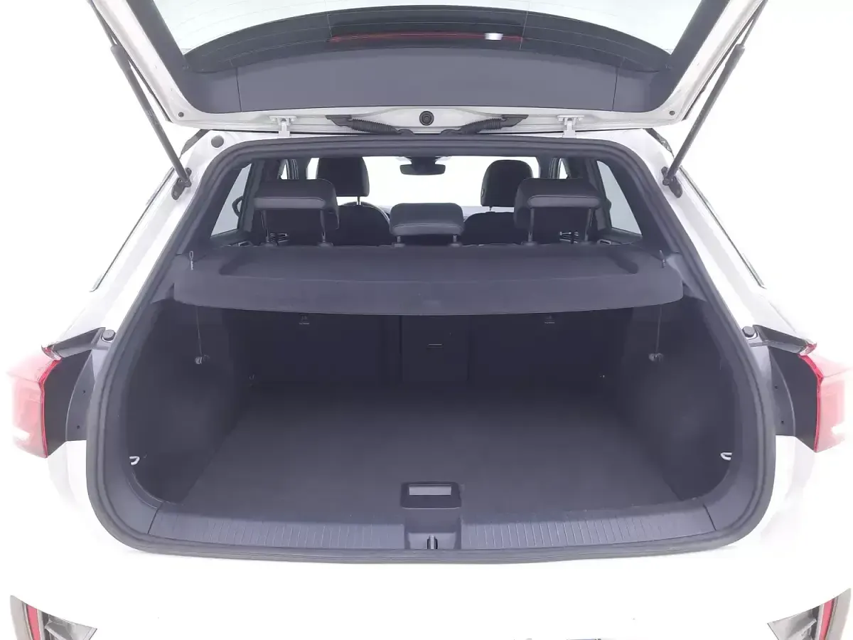 Usata VW T-Roc R-line 150 CV (110 kW) 2023 Grigiogrigio SUV