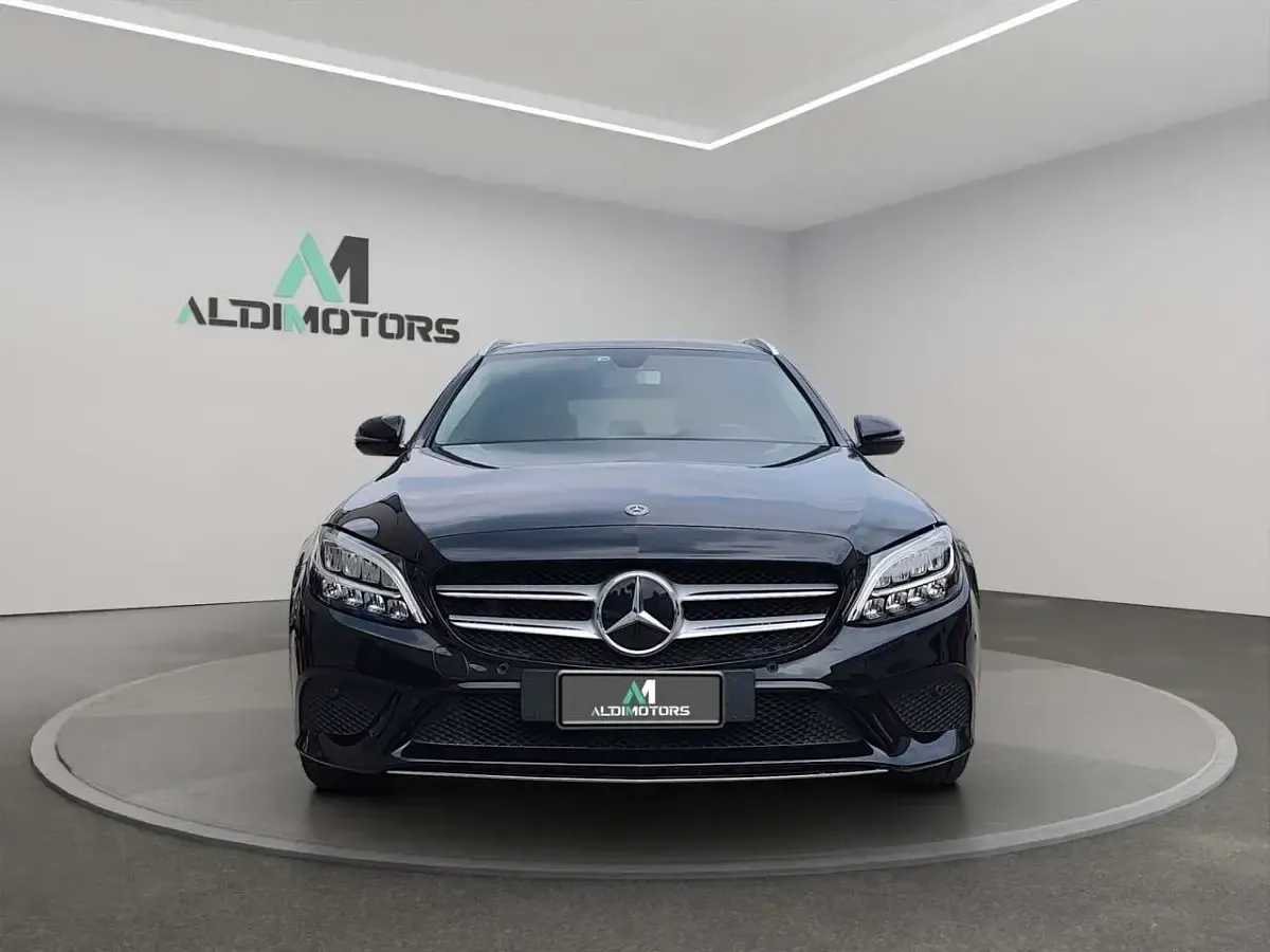 Usata Mercedes C180 Executive 122 CV (89 kW) 2019 Other Station wagon