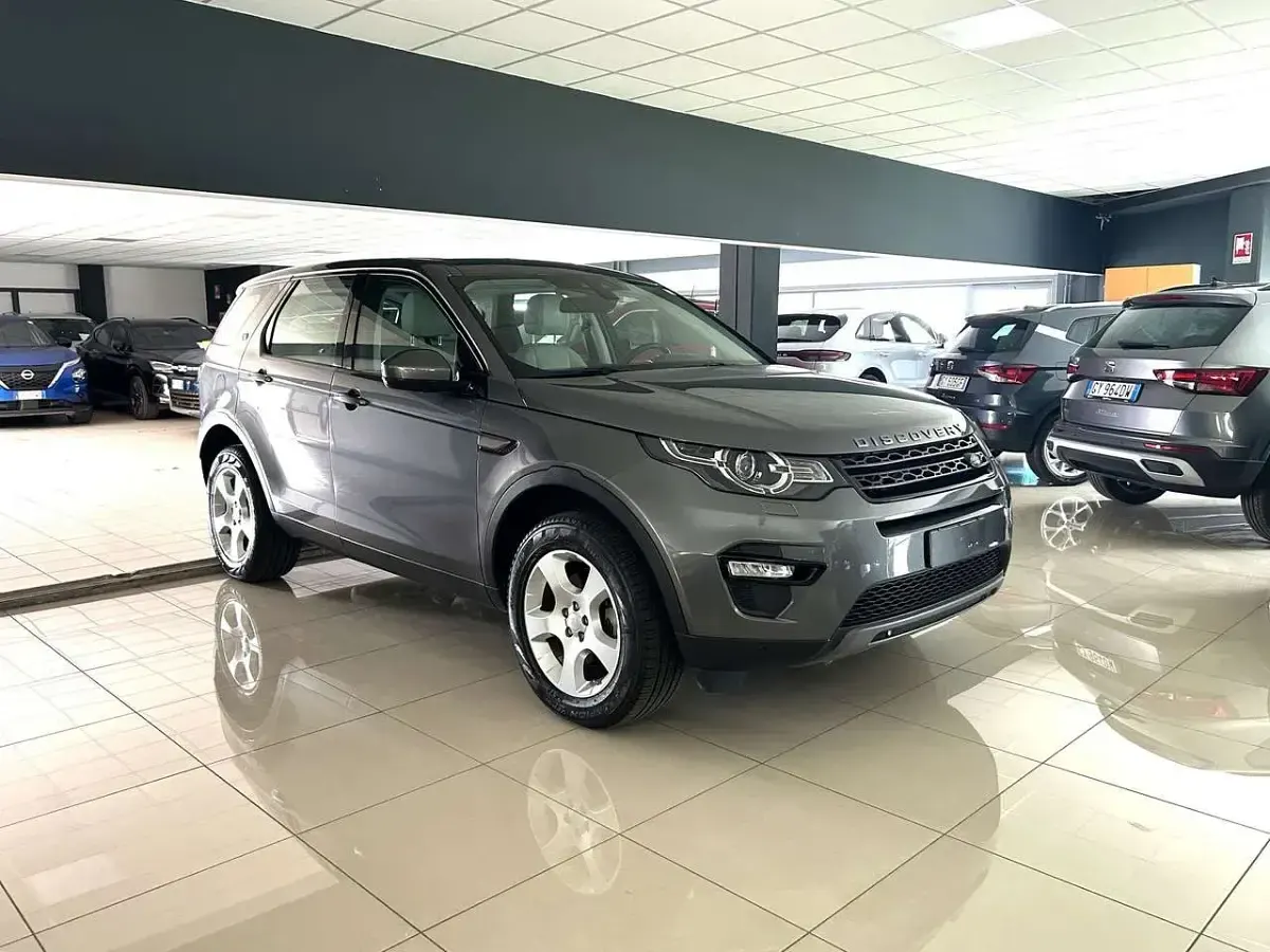 Usata Land Rover Discovery Sport SE Dynamic 150 CV (110 kW) 2019 Grigio SUV
