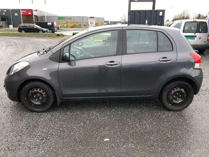 Usata Mercedes 180 287 CV (211 kW) 2015 Nero Berlina