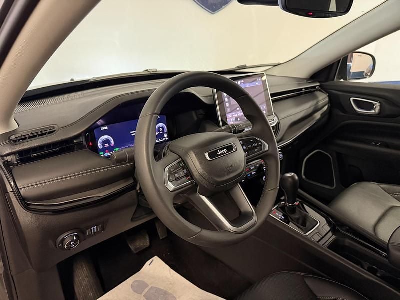 Usata Jeep Compass Altitude 131 CV (96 kW) 2024 Grigio SUV