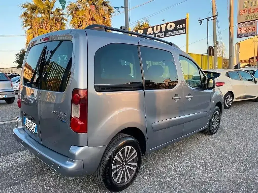 Usata Peugeot Partner 100 CV (73 kW) 2016 Grigio Monovolume