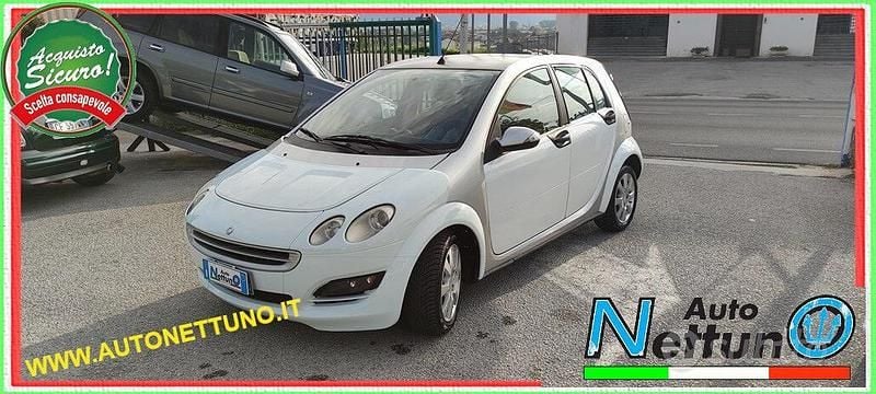 Bianco Usata 2005 Smart ForFour Passion Utilitaria | 3500 € (Buon prezzo) - Immagine 1/4