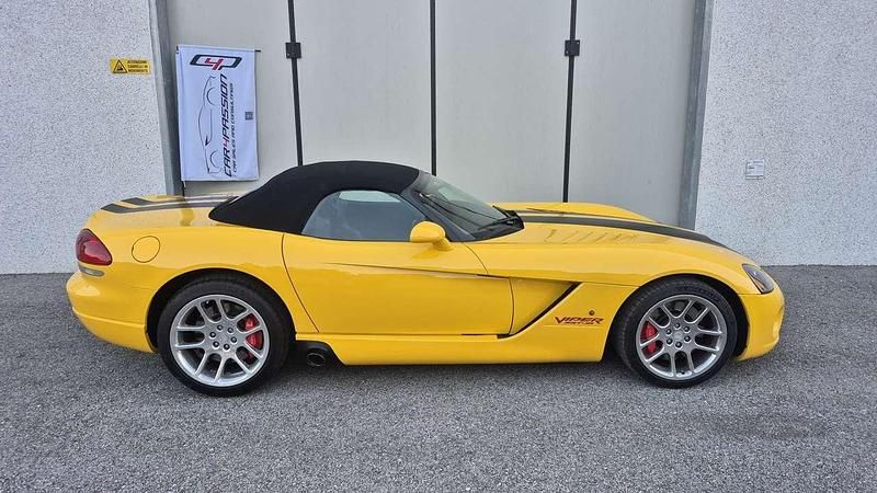 Usata Dodge Viper 500 CV (367 kW) 2005 Giallo Cabrio