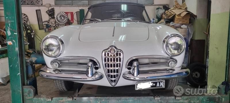 Bianco Usata 1960 Alfa Romeo Giulietta Due volumi | 86.000 € - Immagine 1/4