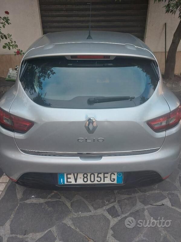 Usata Renault Clio IV 73 CV (53 kW) 2014 Grigio Berlina