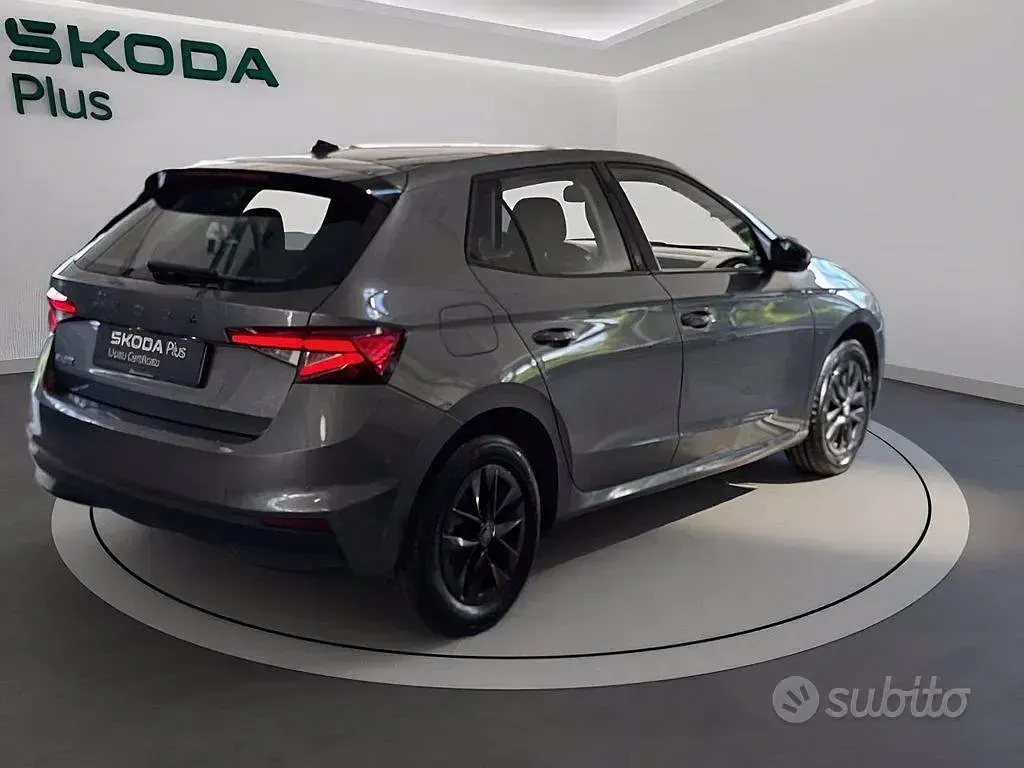 Usata Skoda Fabia 80 CV (58 kW) 2025 Grigio graphite metalizzato Utilitaria