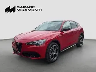 Second-hand Alfa Romeo Giulia Competizione 280 CP (205 kW) 2026 Roșu Berlinǎ