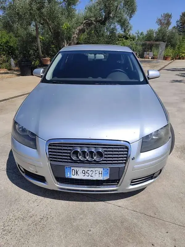 Usata Audi A3 Sportback Ambition 140 CV (102 kW) 2007 Argento Utilitaria