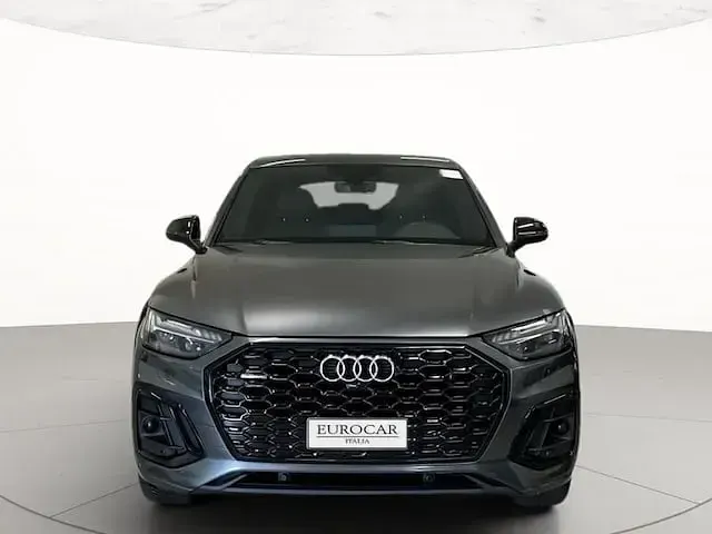 Usata Audi Q5 Sportback S-Line 204 CV (150 kW) 2024 Grigio daytona perlato SUV
