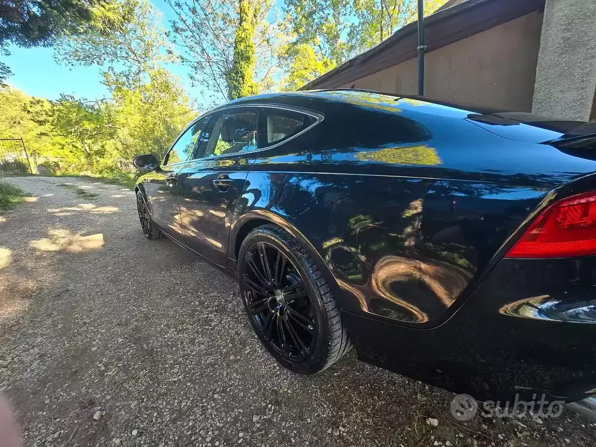 Usata Audi A7 204 CV (150 kW) 2012 Blu Utilitaria