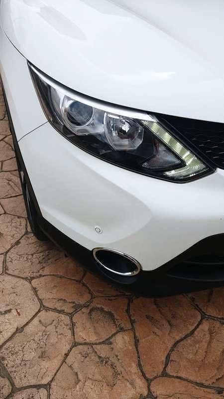 Usata Nissan Qashqai N-Connecta 110 CV (80 kW) 2016 Bianco SUV