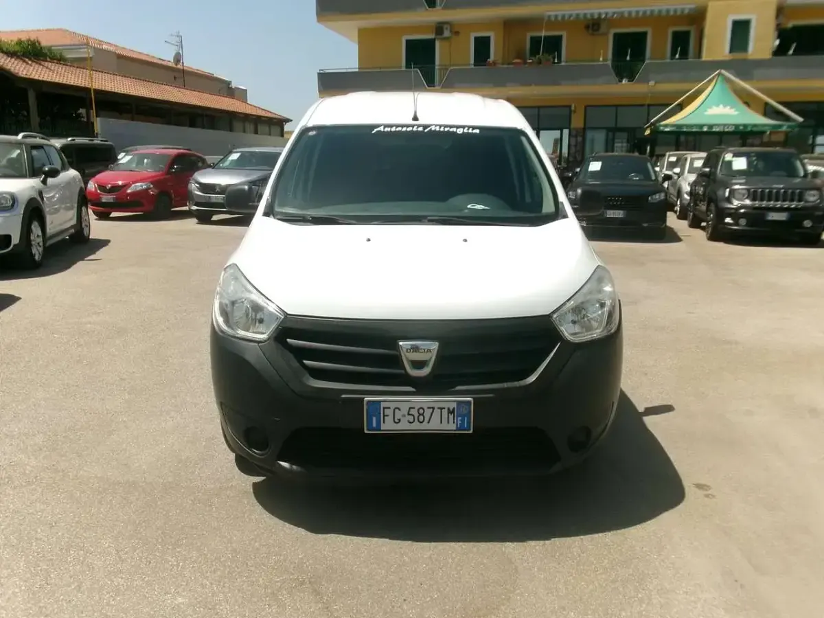 Usata Dacia Dokker 90 CV (66 kW) 2016 Bianco Monovolume