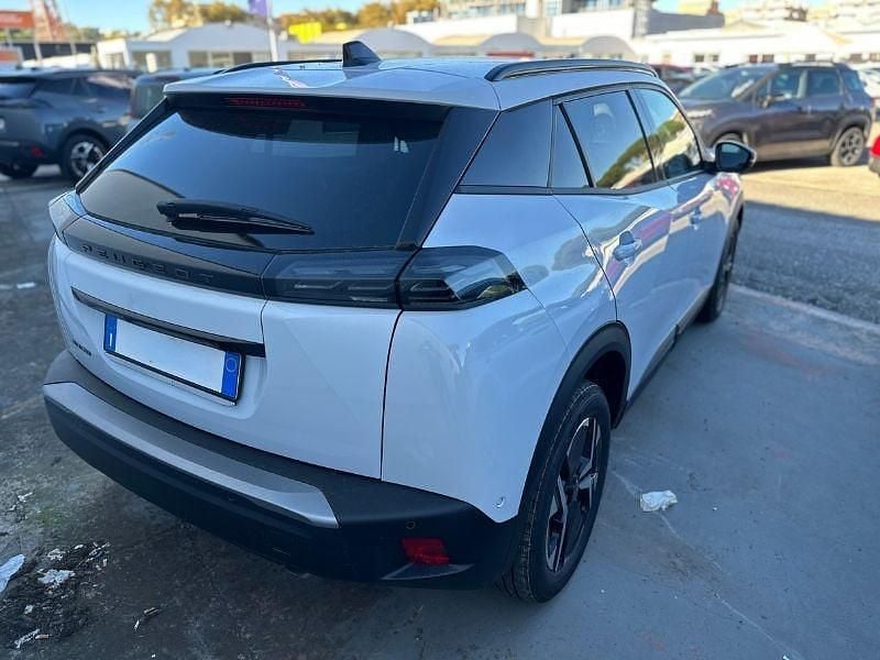 Usata Peugeot 2008 Allure 130 CV (95 kW) 2025 Bianco SUV