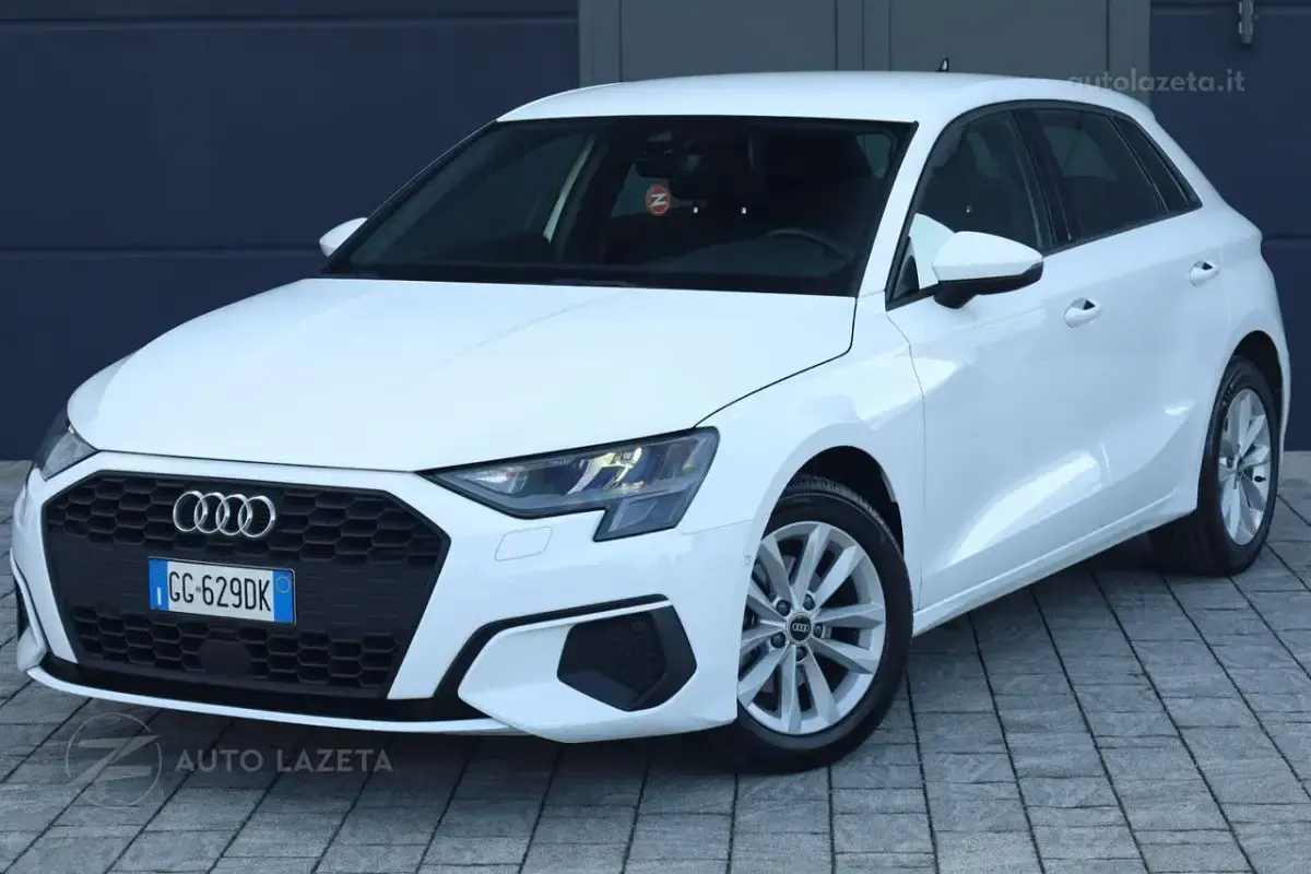 Usata Audi A3 e-tron Premium 110 CV (80 kW) 2021 Bianco pastello Utilitaria