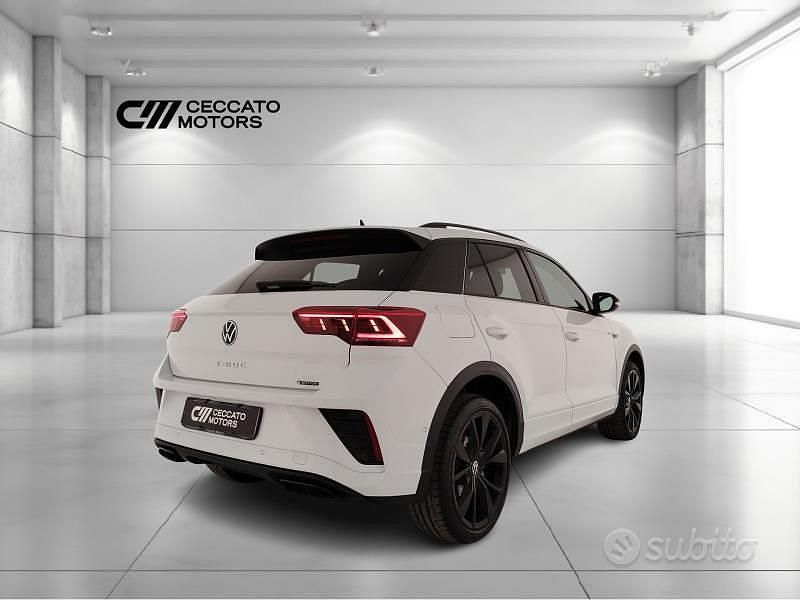 Usata VW T-Roc R-line 150 CV (110 kW) 2022 Bianco SUV