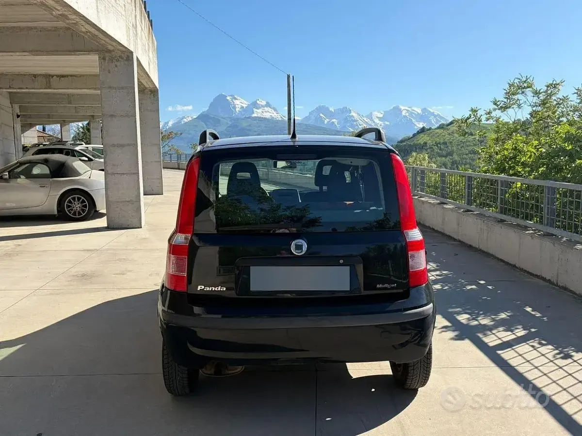Usata Fiat Panda 69 CV (50 kW) 2006 Nero Utilitaria