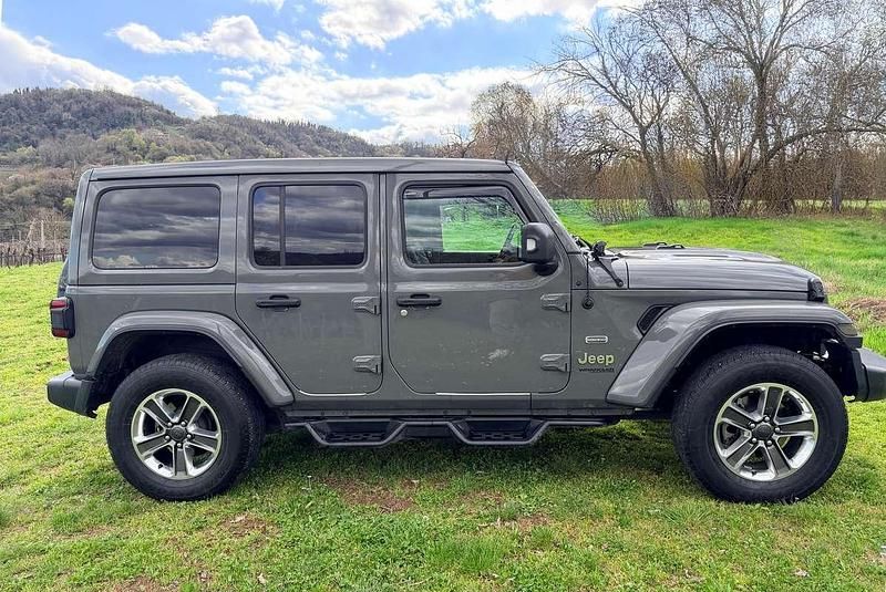 Usata Jeep Wrangler Overland 200 CV (147 kW) 2021 Grigio SUV