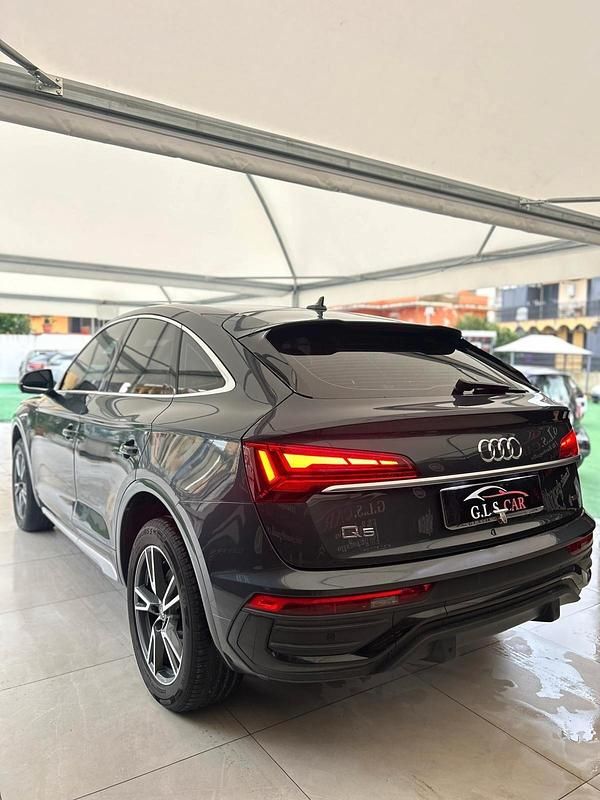 Usata Audi Q5 Advanced 203 CV (149 kW) 2022 Grigio SUV