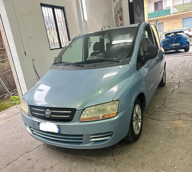 Usata Fiat Multipla 115 CV (84 kW) 2004 Blu Monovolume