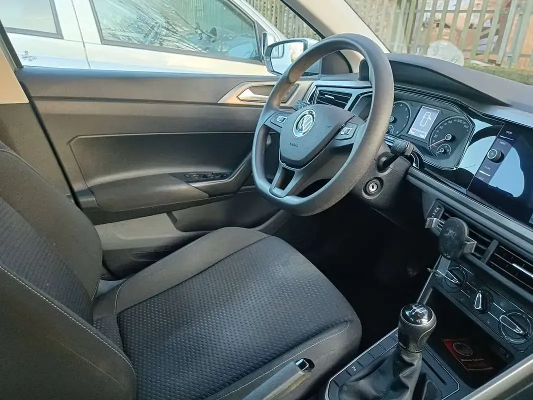 Usata VW Polo Comfortline 95 CV (69 kW) 2022 Grigio Utilitaria