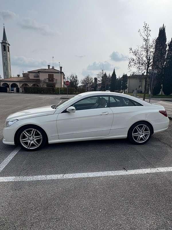 Gebraucht Mercedes E250 Avantgarde 204 PS (150 kW) 2010 Coupé