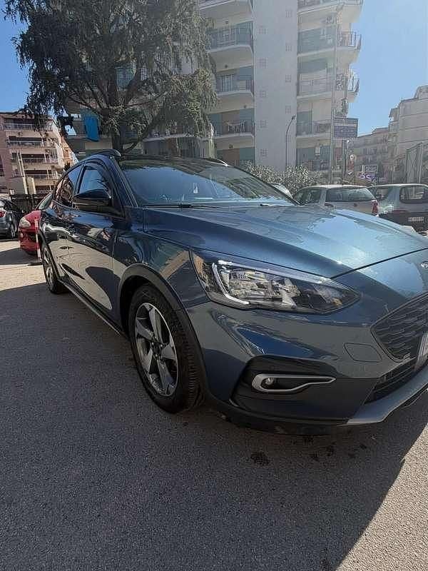 Usata Ford Focus Active 125 CV (91 kW) 2021 Berlina