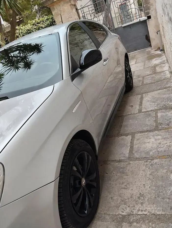 Usata Alfa Romeo Giulietta 109 CV (80 kW) 2013 Grigio Utilitaria