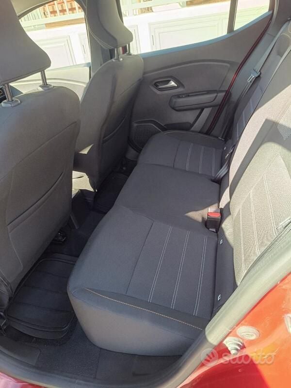 Usata Dacia Sandero 101 CV (74 kW) 2022 Rosso Utilitaria