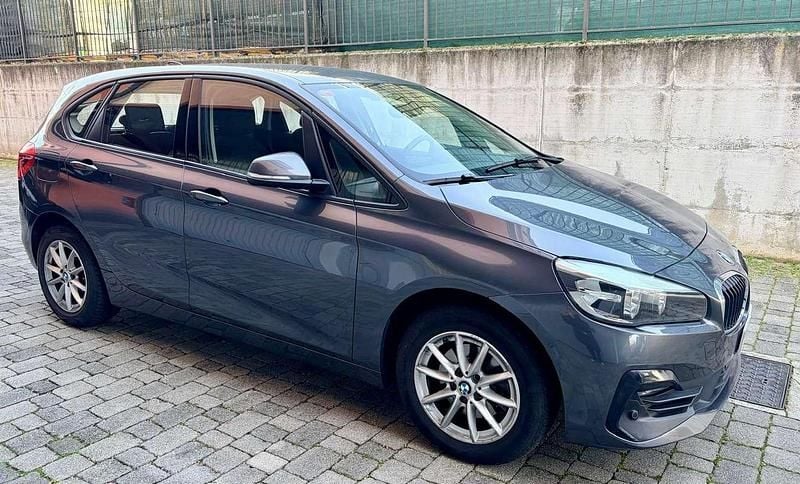 Usata BMW 218 Active Tourer Efficient Dynamics 140 CV (102 kW) 2019 Grigio Monovolume