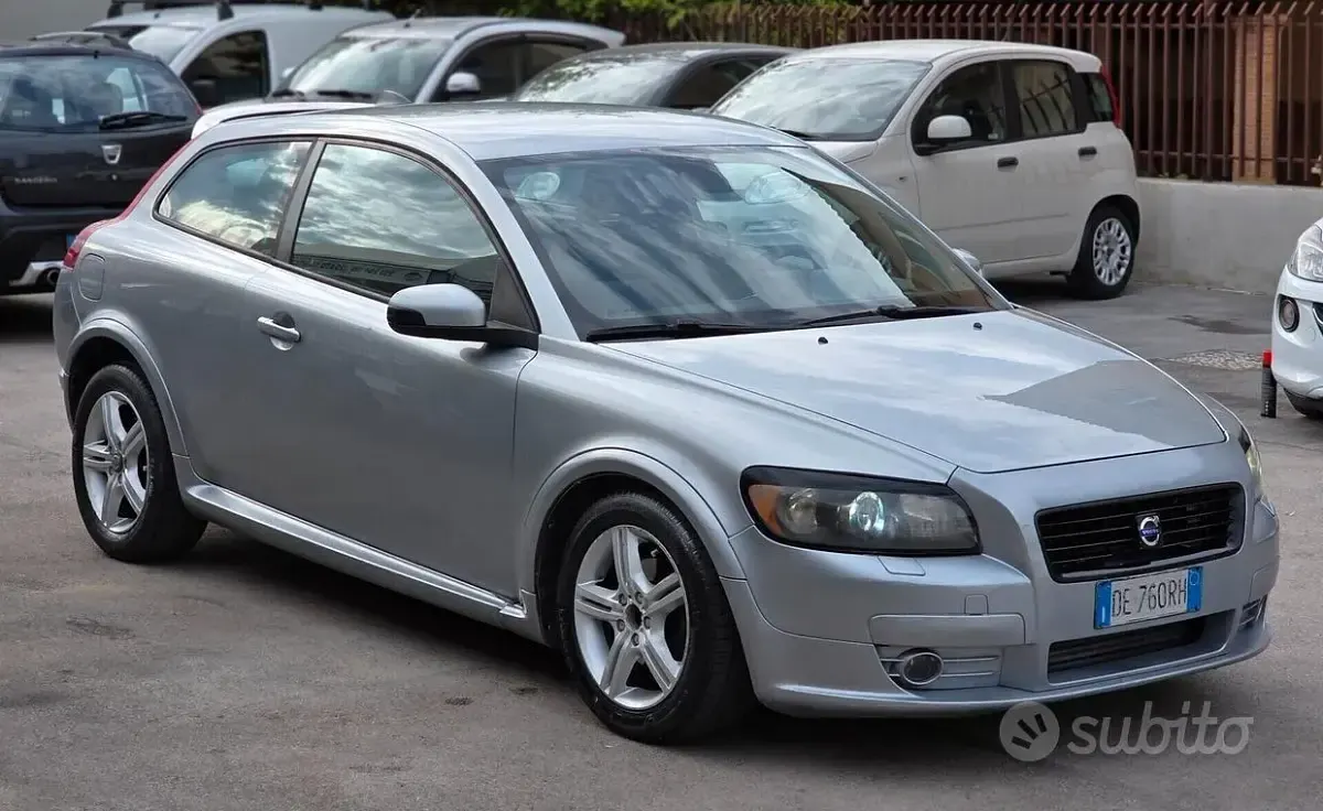 Usata Volvo C30 Summum 136 CV (100 kW) 2007 Grigio Utilitaria
