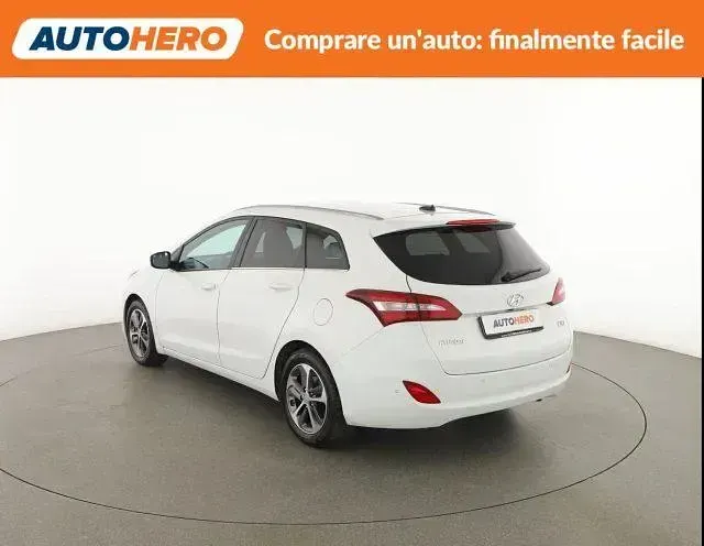 Occasion Hyundai i30 GO! 110 PK (80 kW) 2016 Wit Sedan