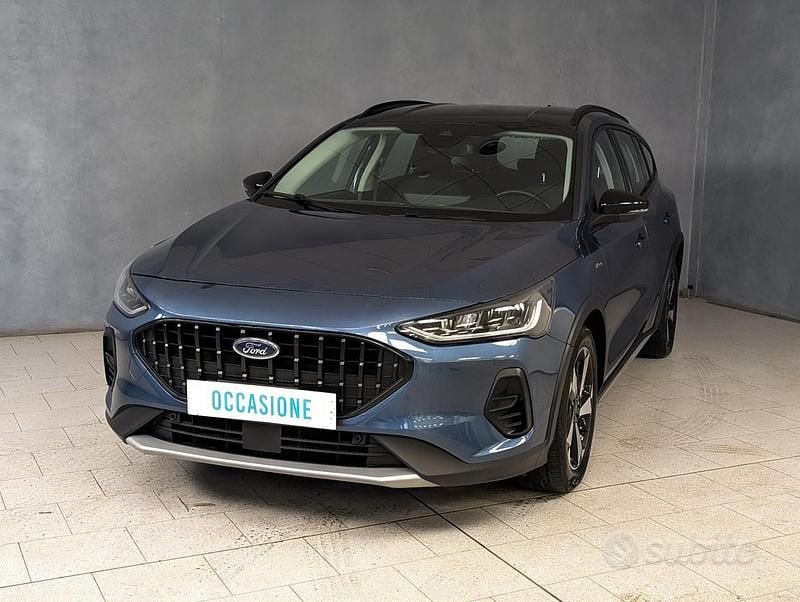 Usata Ford Focus Active 116 CV (85 kW) 2023 Blu/azzurro SUV