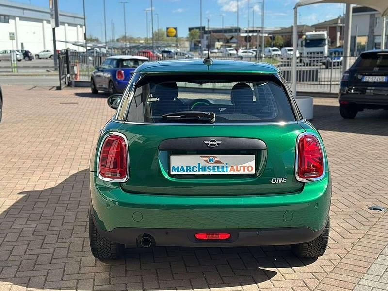 Usata Mini ONE 75 CV (55 kW) 2021 British green Utilitaria