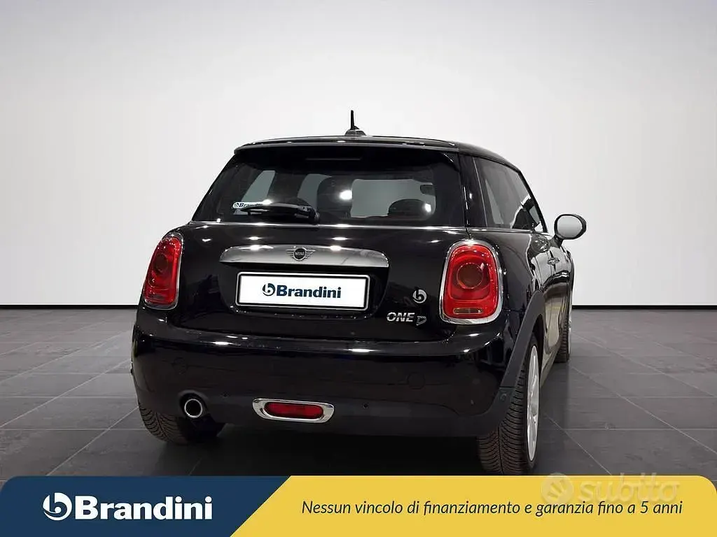 Usata Mini One D 95 CV (69 kW) 2019 Nera Utilitaria