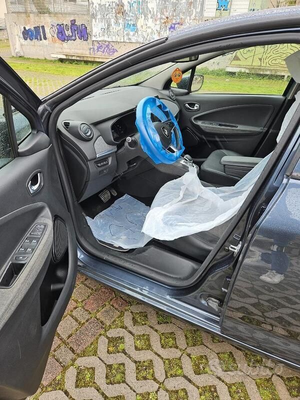 Usata Renault Zoe Intens 50 kW (69 CV) 2021 Grigio Utilitaria
