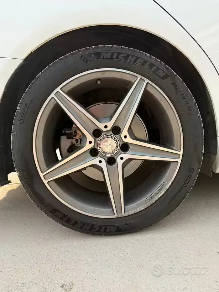 Usata Mercedes 200 136 CV (100 kW) 2015 Bianco Berlina